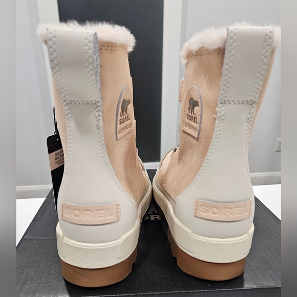 Ladies NWT Sorel Winter Boots - Picture 4 of 9